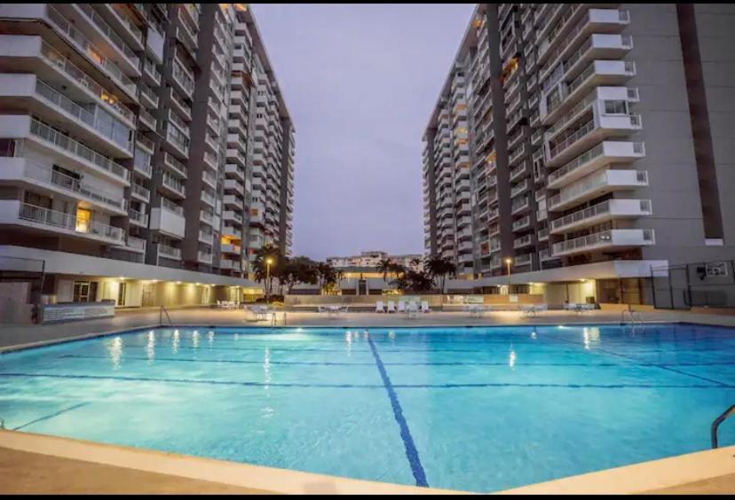 Ocean View Apt On Isla Verde In A 14Th Floor San Juan Exterior photo