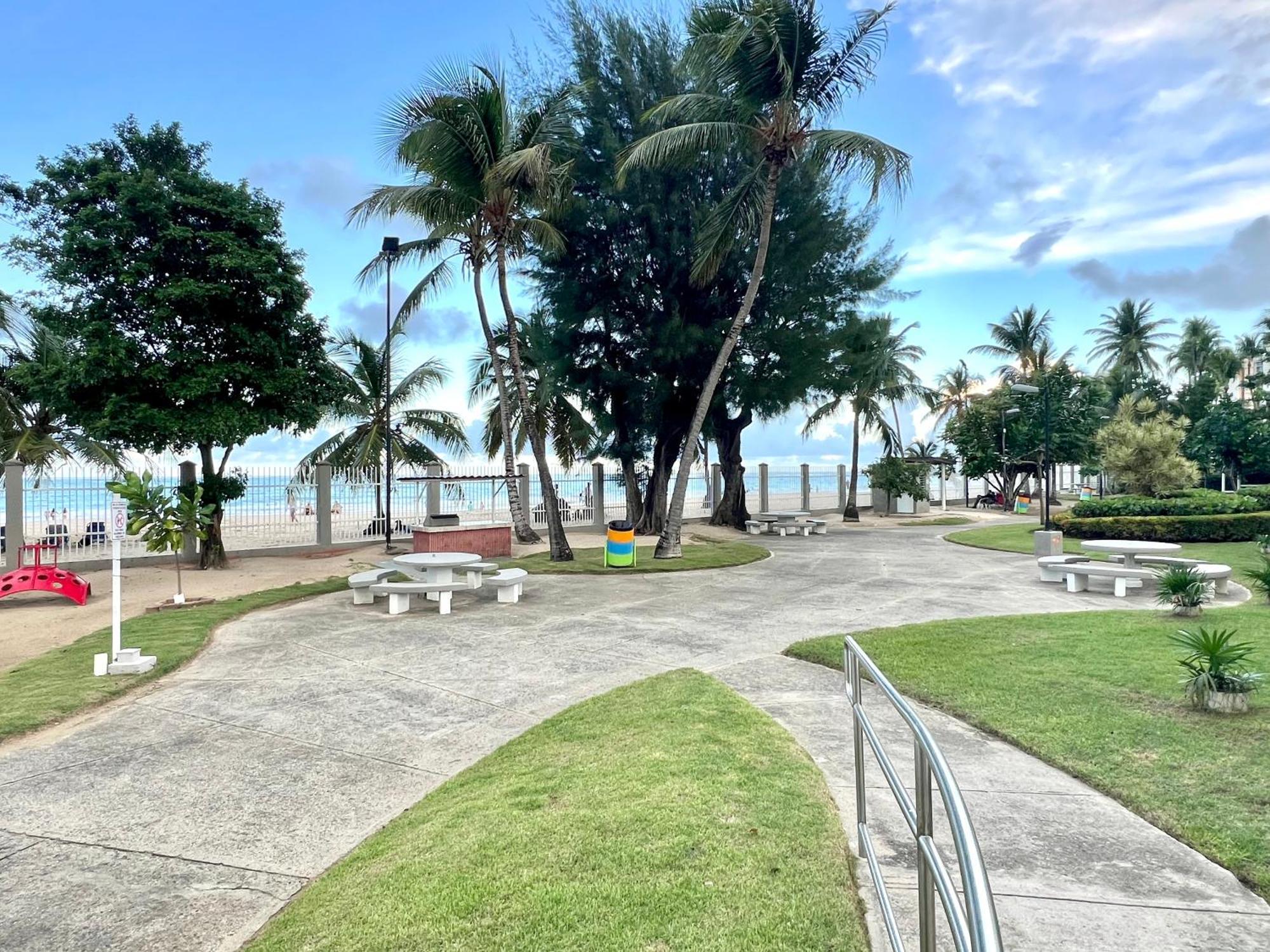 Ocean View Apt On Isla Verde In A 14Th Floor San Juan Exterior photo